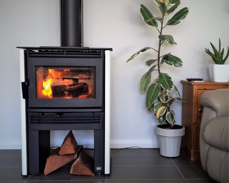 Pacific Energy Neo 2.5 Wood Heater Heats up to 300m²