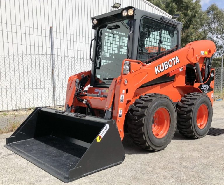 Kubota SSV75 Skid Steer Loader